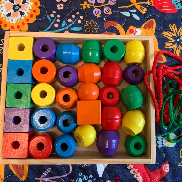 melissa and doug primary lacing beads